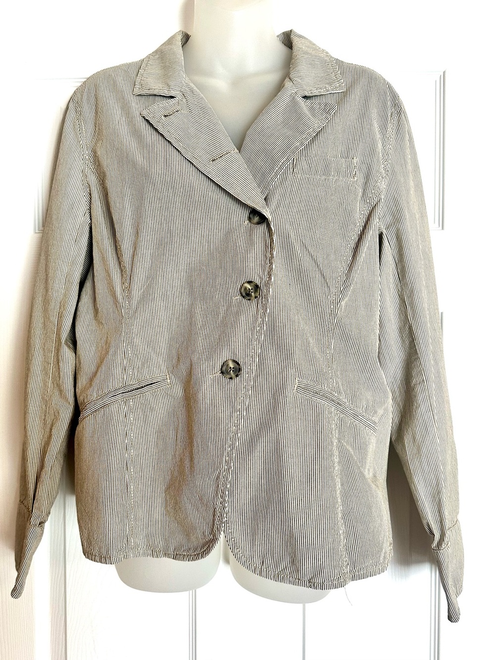 Converse Gray Pinstripe Women's Blazer Jacket